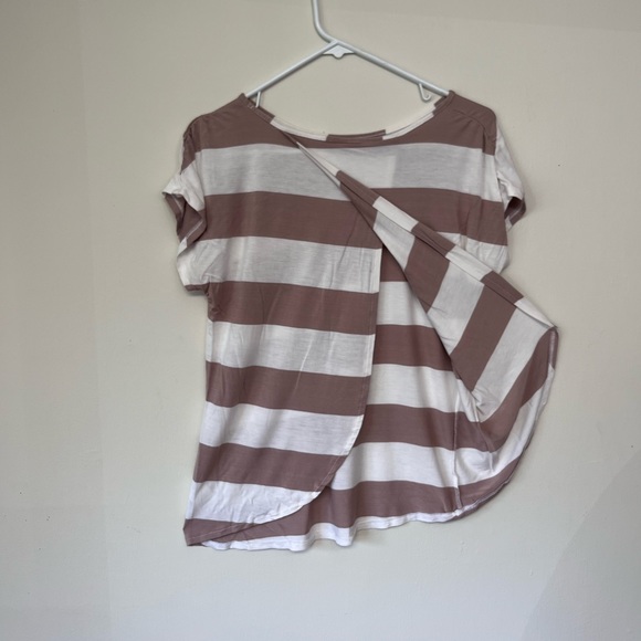 a.n.a Cap sleeve top - Picture 3 of 4